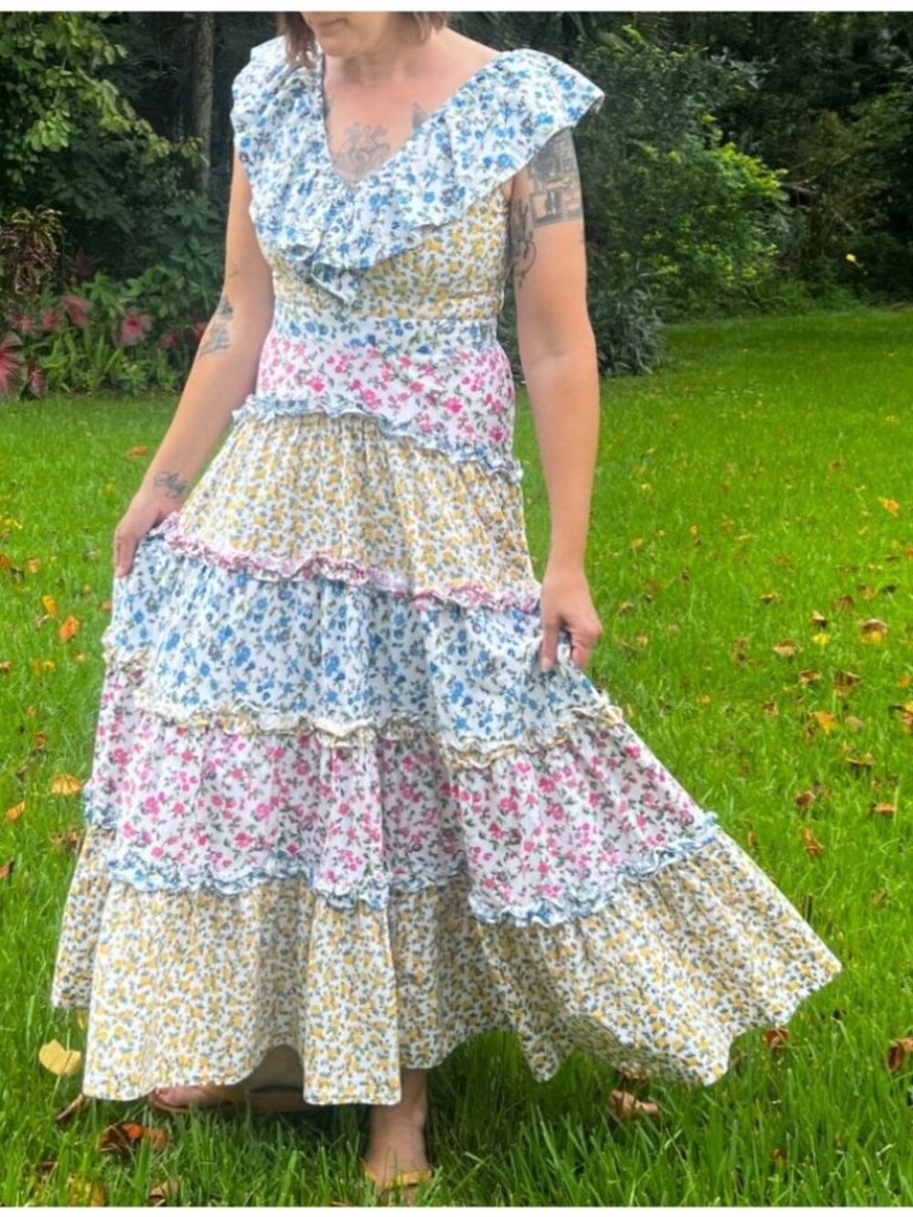 AMARANTE do Brazil Mixed Floral Tiered Maxi Dress Colorful Resort Luxury 6